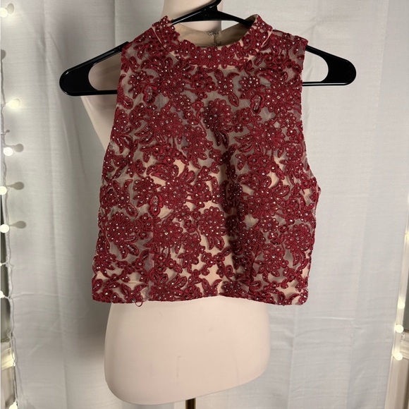 Jodi Kristopher Red Embellished Crop Tank Top - Picture 1 of 7